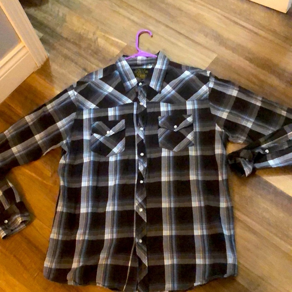 Red snap jeans company shirt